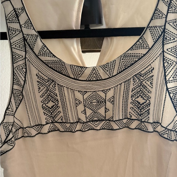 Entro Cream Chemise with Black Geometric Trim - Picture 2 of 6